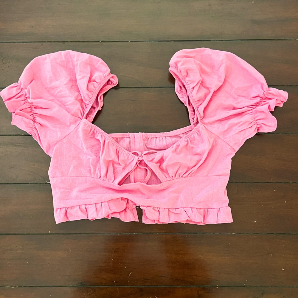 Pink tied crop top🩷